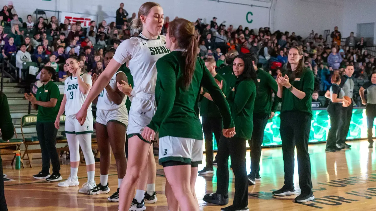 Siena Saints at Fairfield Stags Womens Basketball