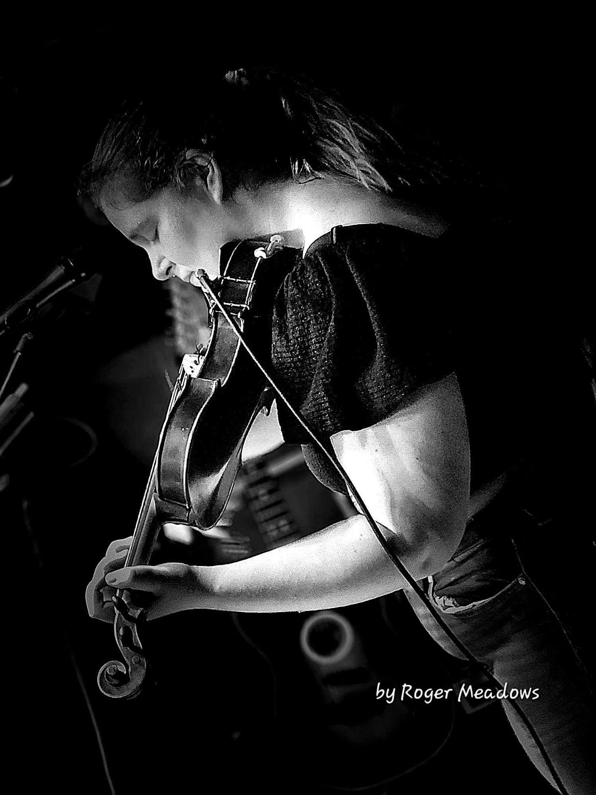 Music with Molly Roisin