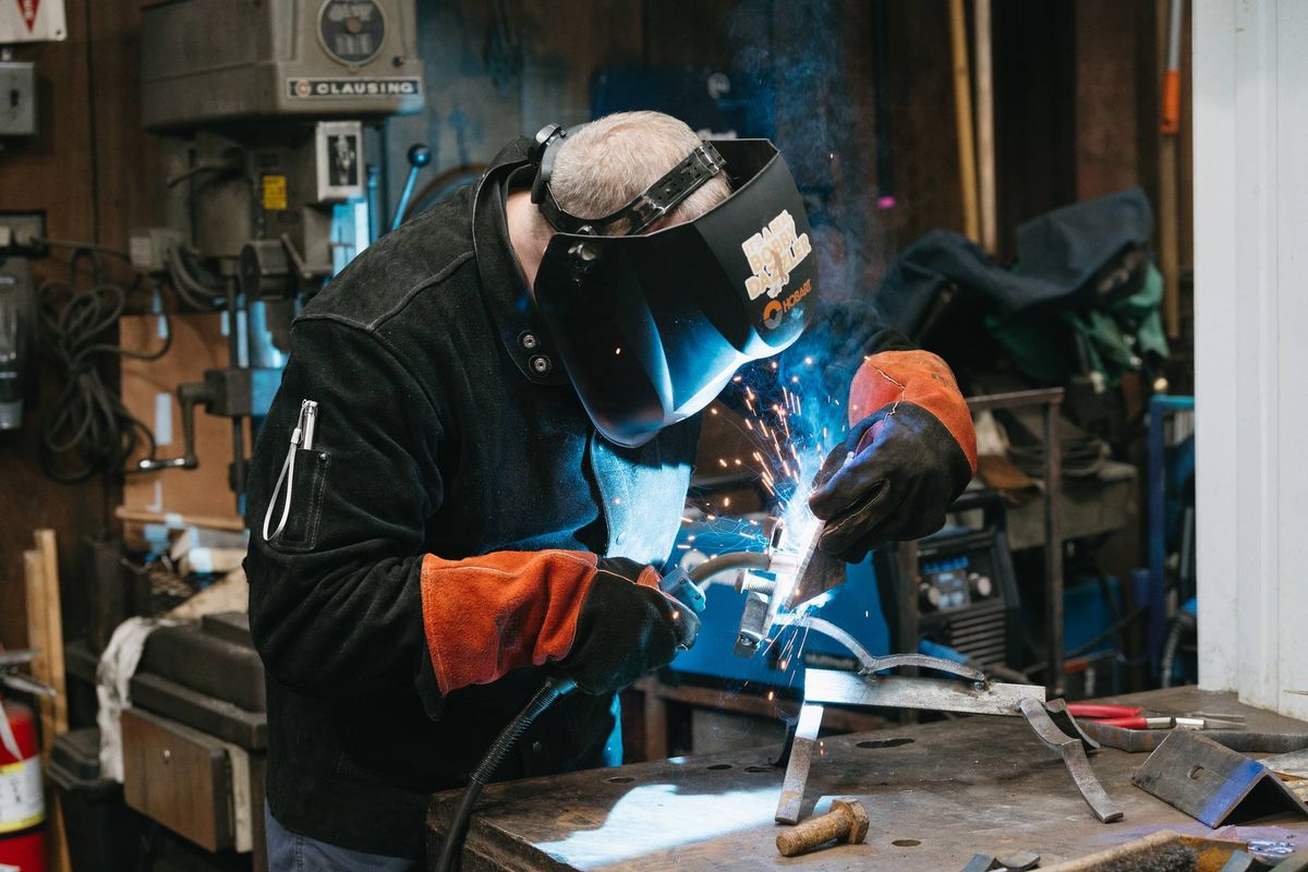Class: Welding | A Day of Tasters