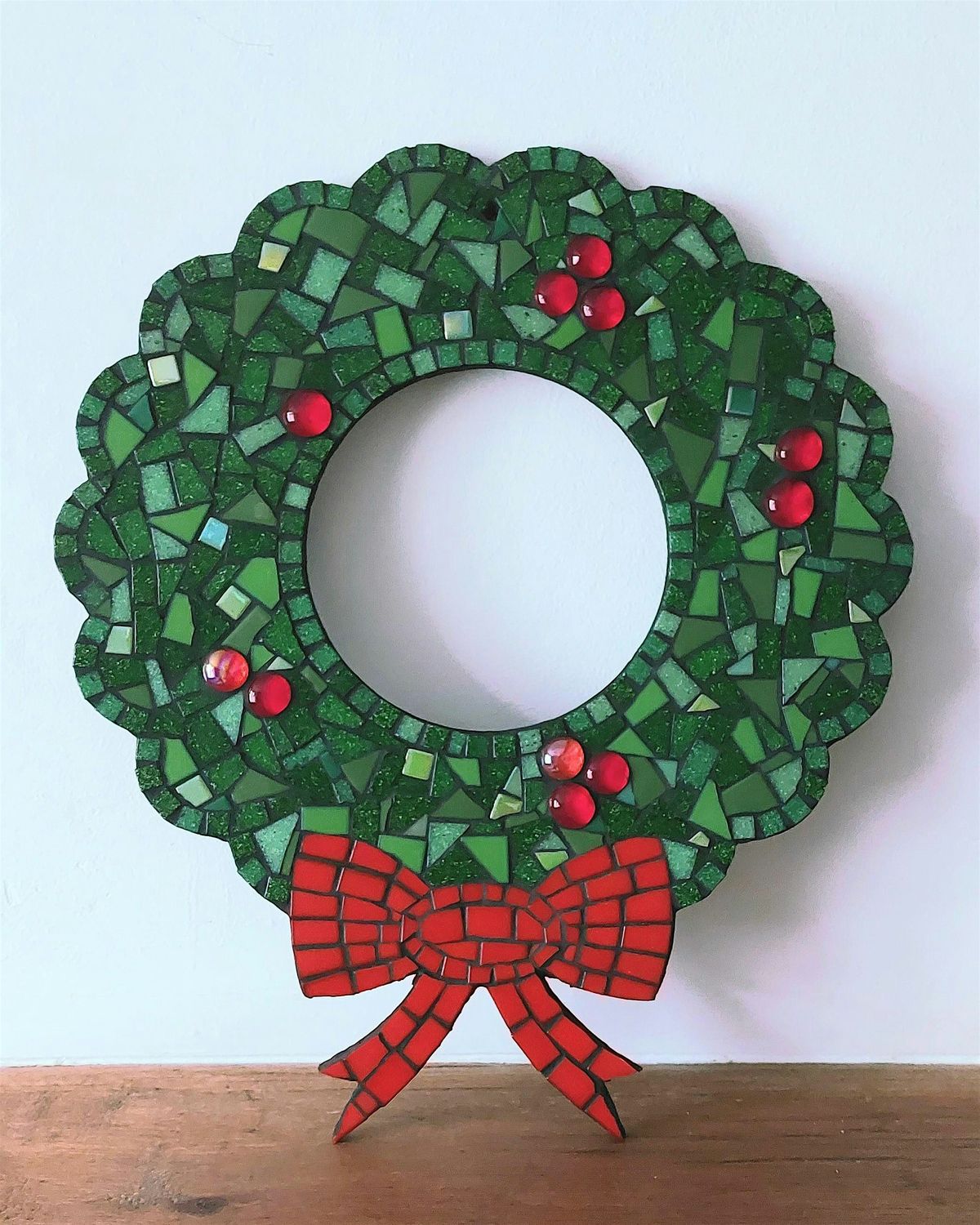 Glass Tiles Festive Mosaic Wreath One Day Workshop