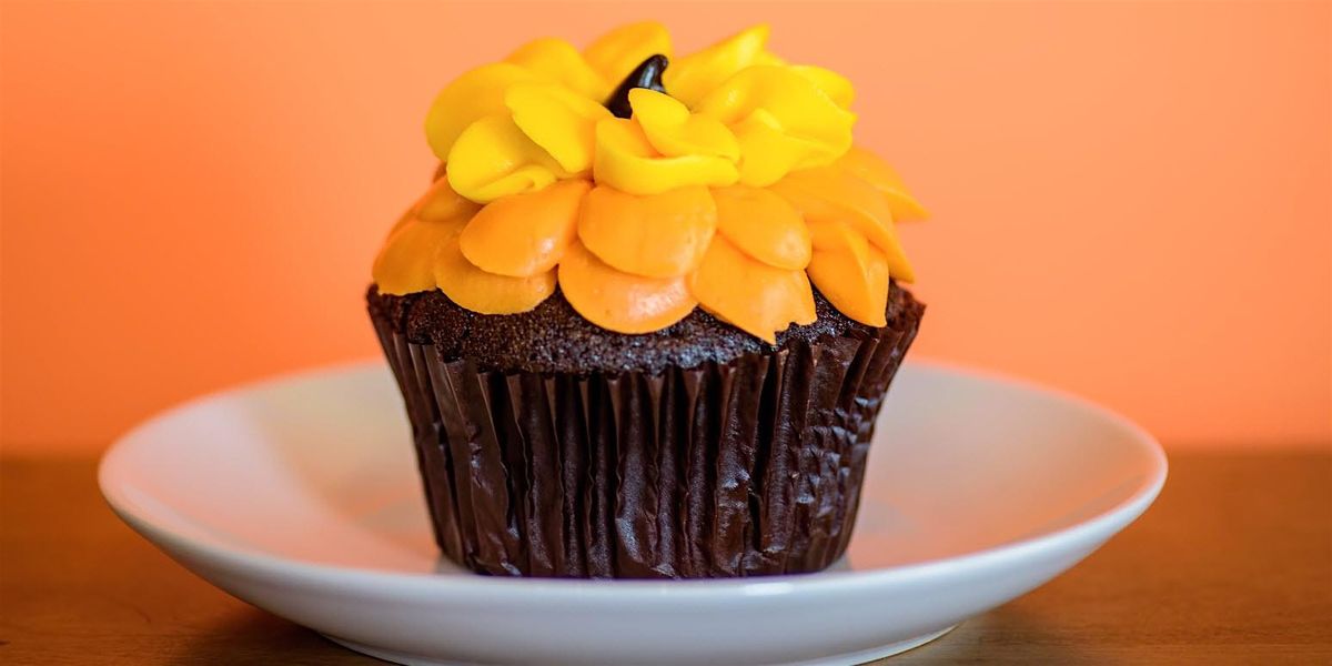 Make & Take: Decorate Cupcakes with Seasonal Flowers