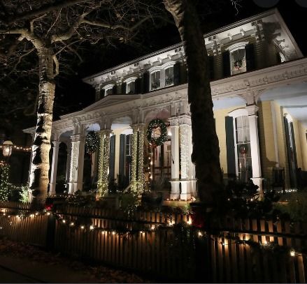 Wilmington Victorian Candlelight Christmas Stroll