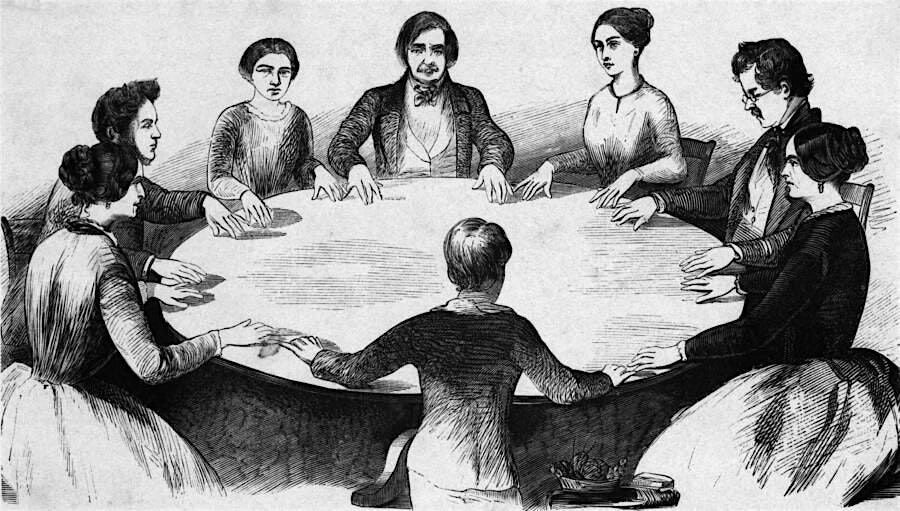 Magicians and Mediums Walking Tour