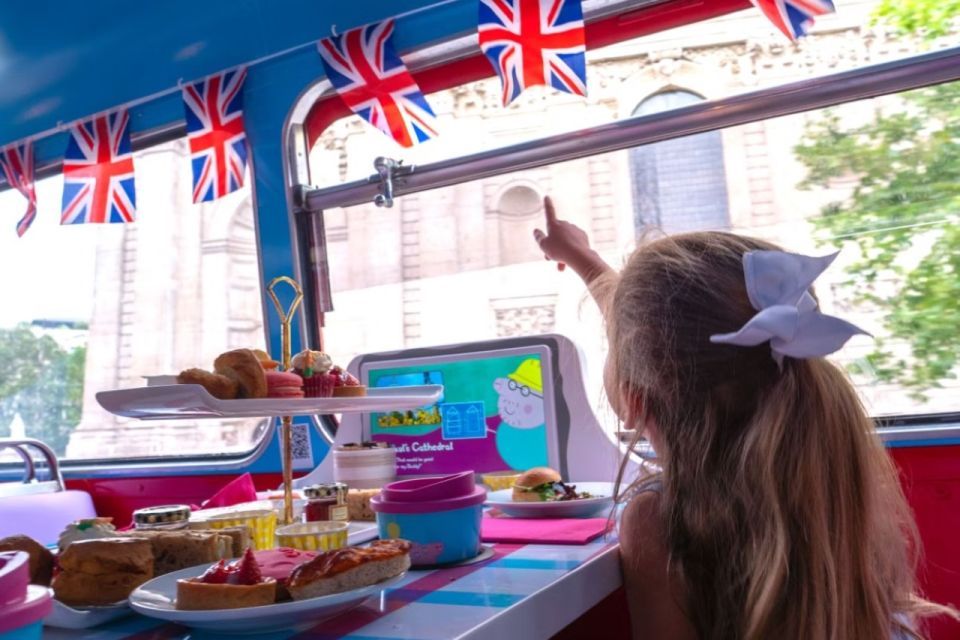 Peppa Pig Afternoon Tea Bus