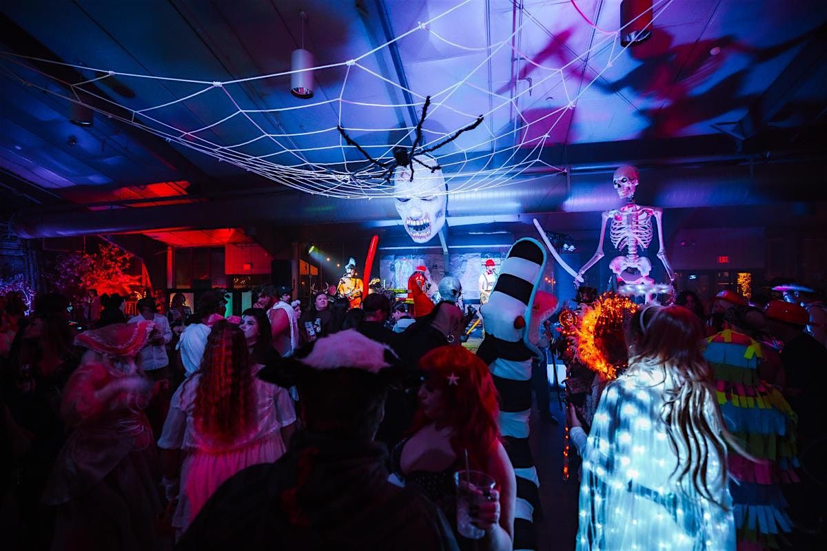 Girls Halloween Party Bus - The Mexican & Foreign Girls Club