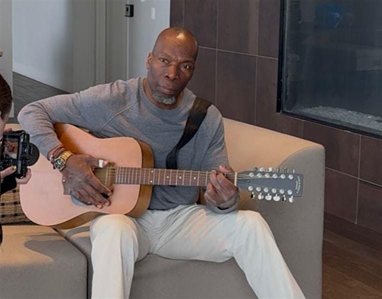 Geoff Kerr in Concert - an Evening of Original Music and Motivation.