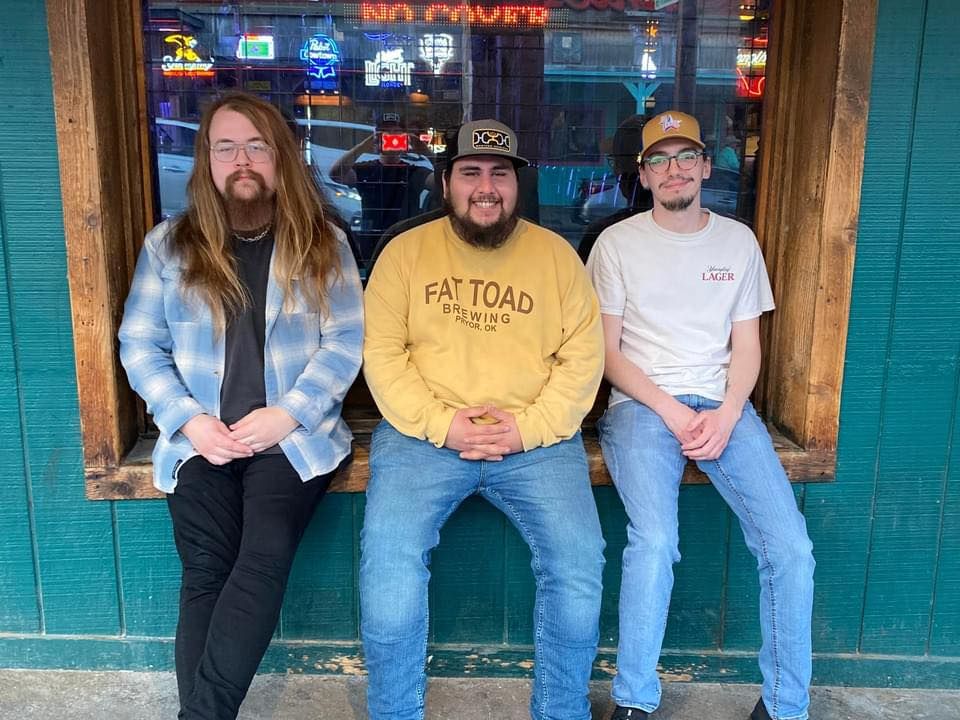 Kyler Smith & The Sunday Sinners Live At Brewskeys