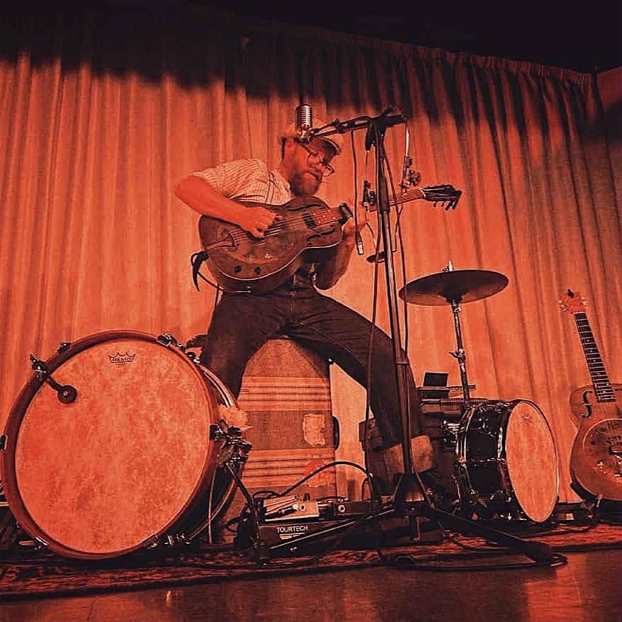 Martyn Roper \u2018The One Man Blues Band\u2019  - Live  @ Billy's