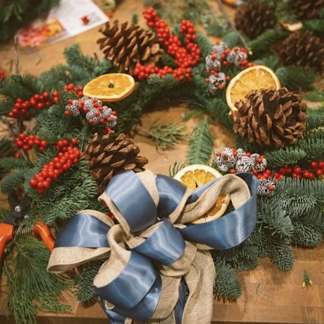 Flower Workshop - Classic Holiday Wreath