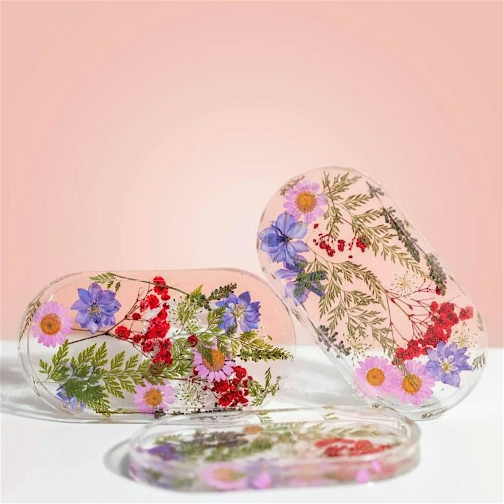 Create a Flower Resin Tray at Solaire Social