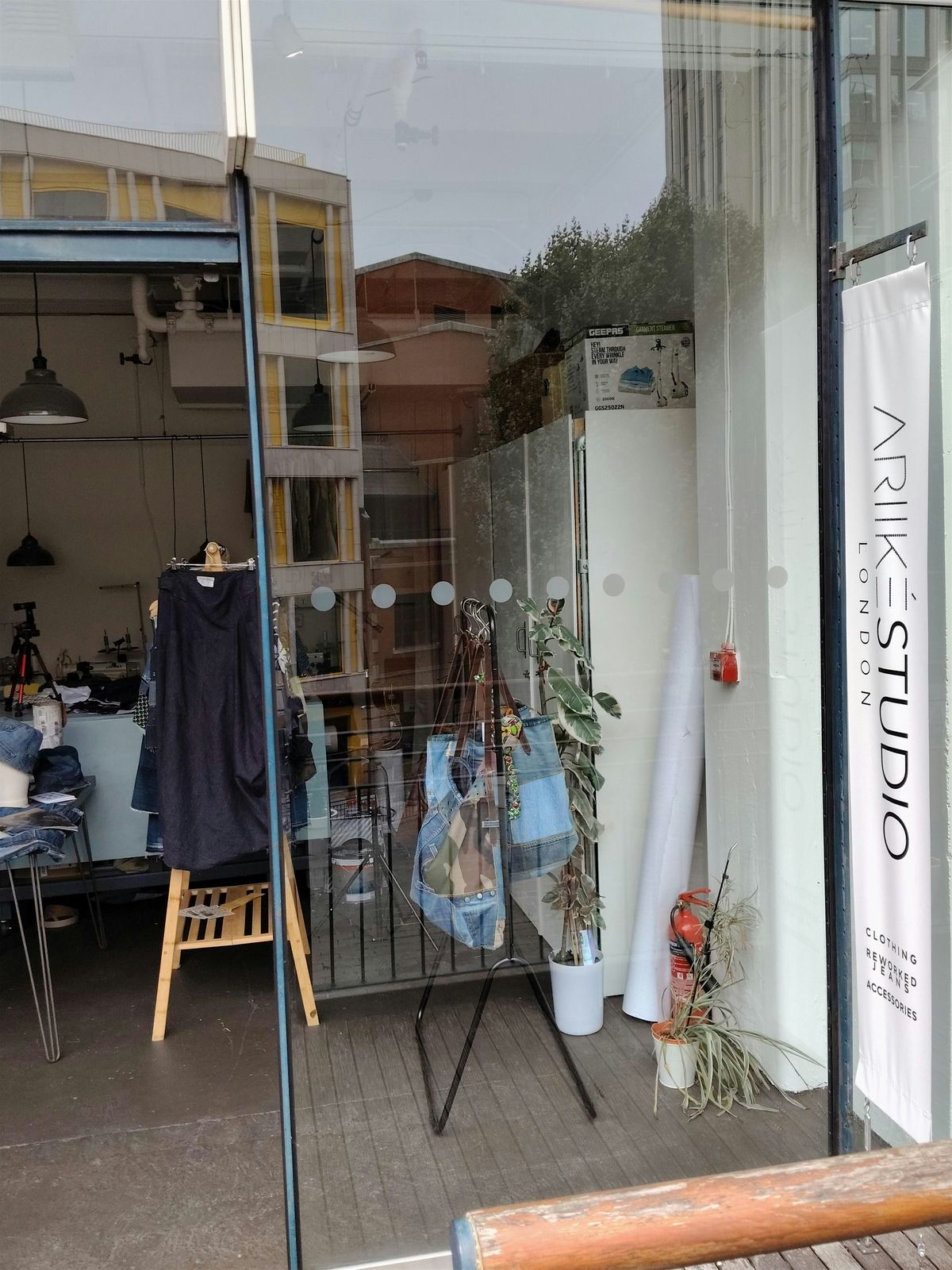 Ariike Studio PopUp