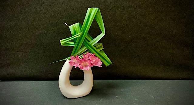 Ikebana Japanese  Origami Flower Arrangement