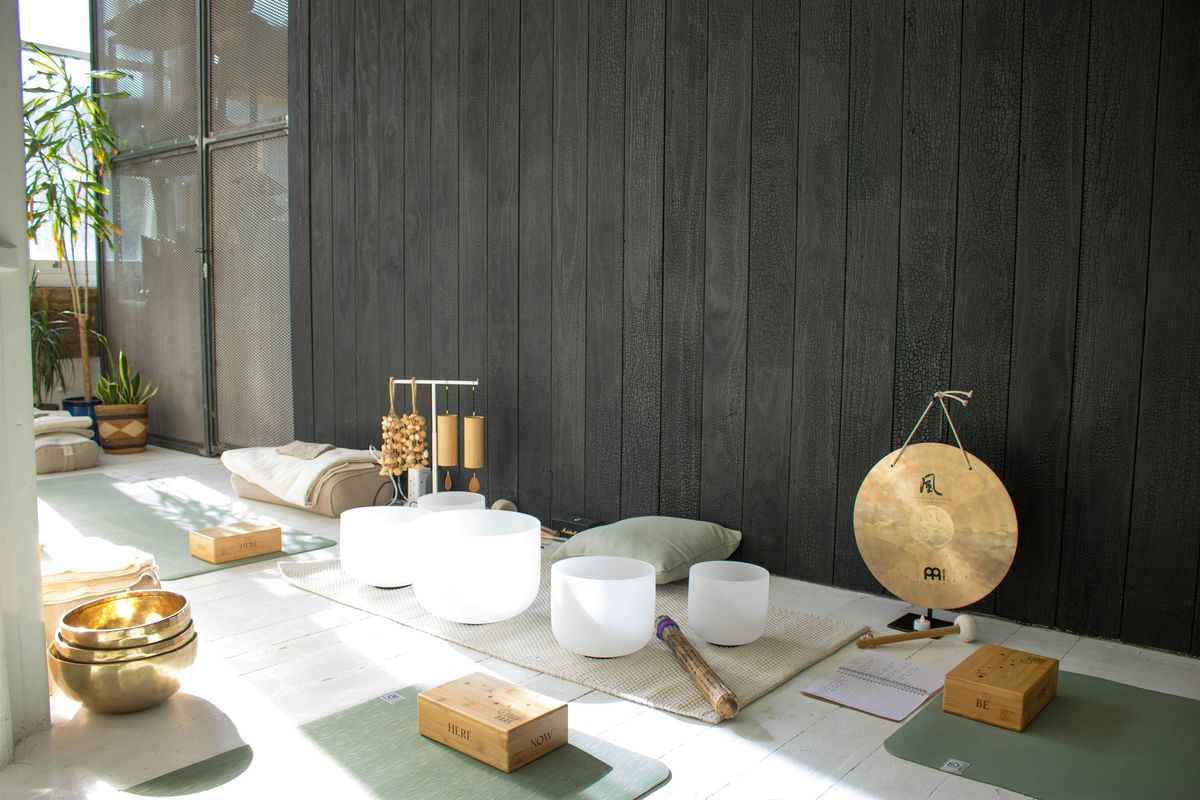 Seasonal Slow Down: An Autumnal Yoga and Sound Mini-Retreat \u2728