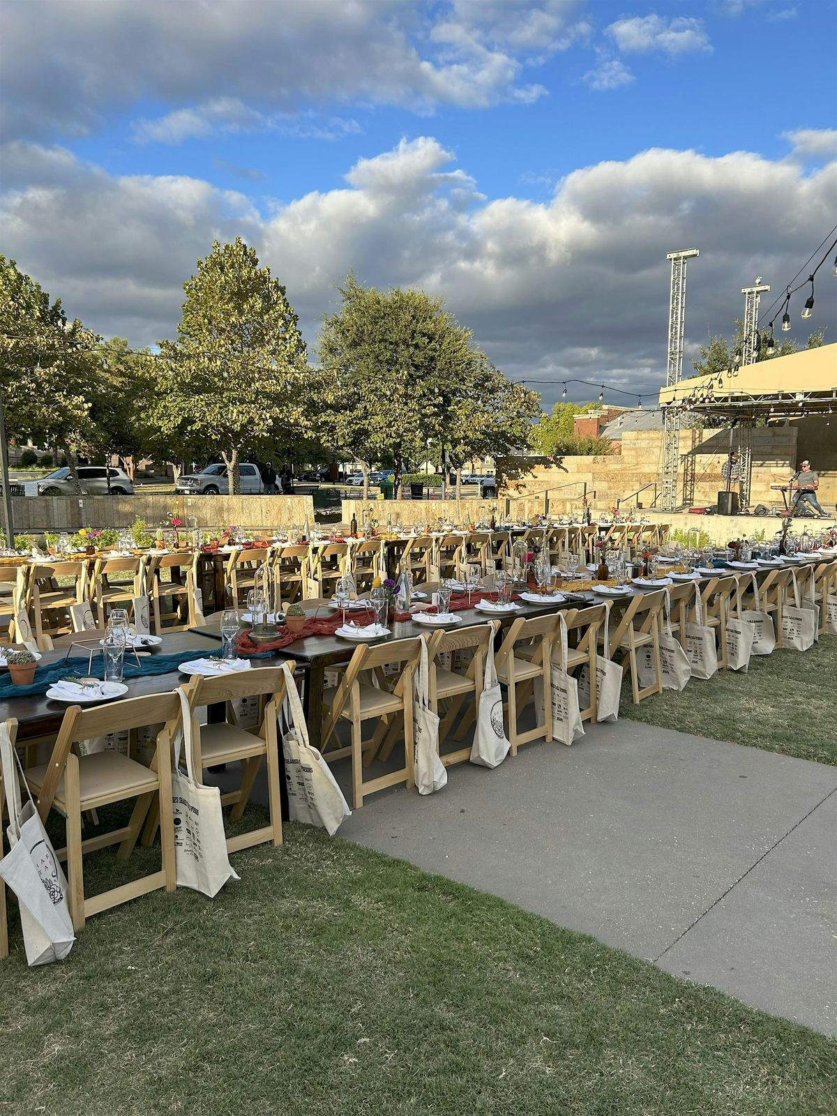 Shared Table | 2025