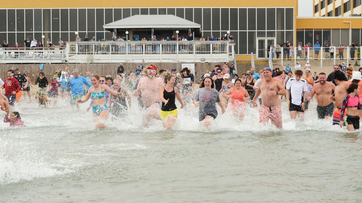 Corpus Christi Polar Bear Plunge & New Year's Day Fun Run 2025