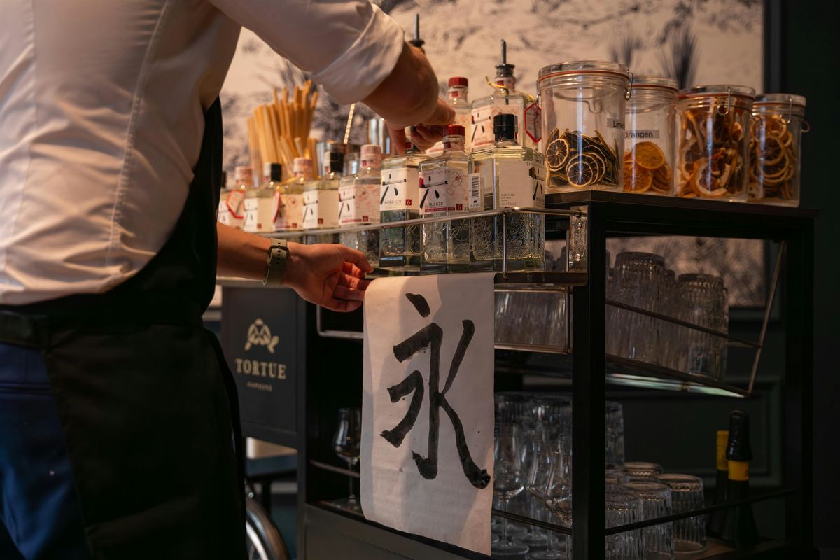 Hamburg: Cocktail Workshop und Gin Experience by Roku Gin