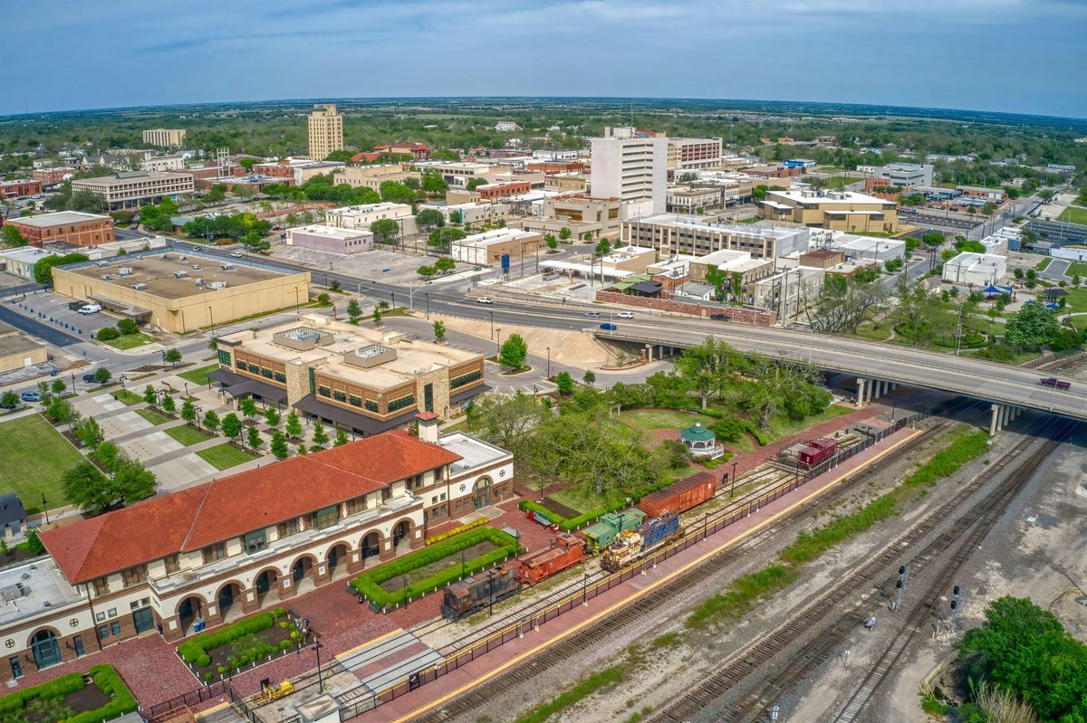 Adventurous Scavenger Hunt - Temple\u2018s Downtown Treasure Trove