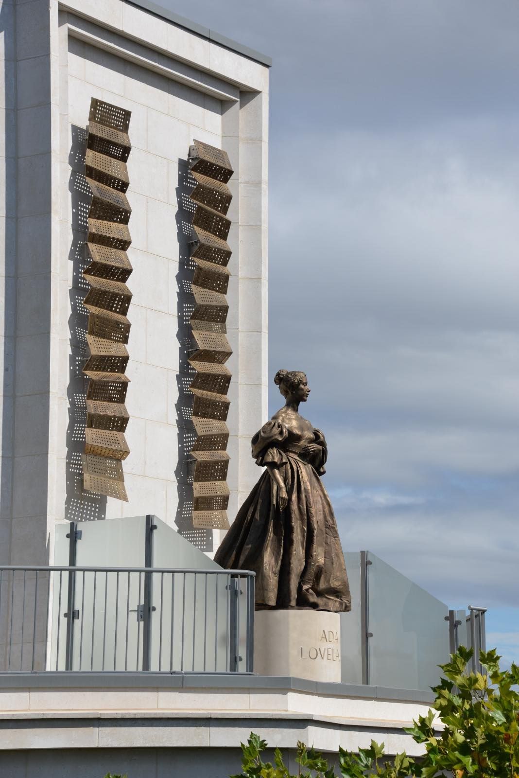 Support funding Ada Lovelace statue !