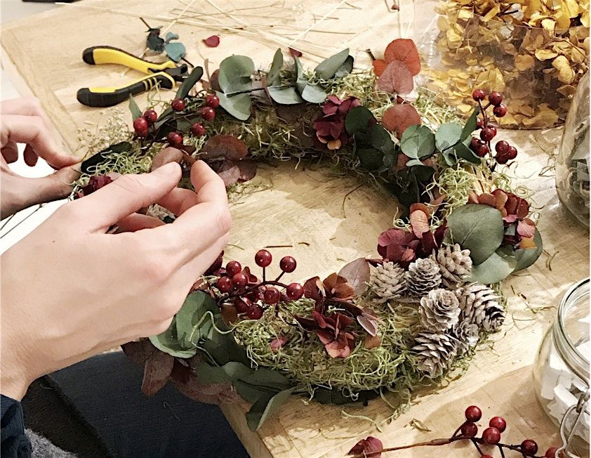 Taller de Coronas  de Navidad