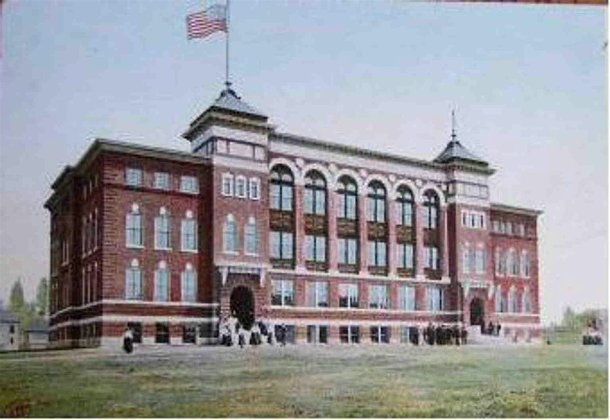Lewiston Audio Tour: Echoes and Icons of Downtown\u2019s Storied Past