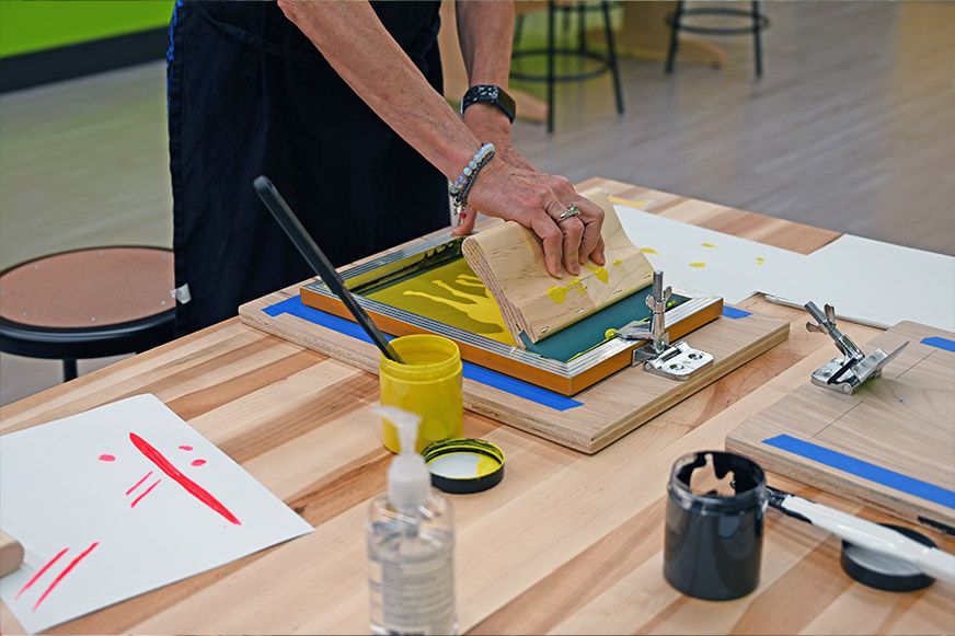 Introduction to Monotype Printmaking with Artists Oscar Moya & Lydia Limas