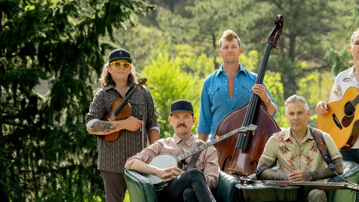 The Infamous Stringdusters, Bronwyn Keith-Hynes in Dallas