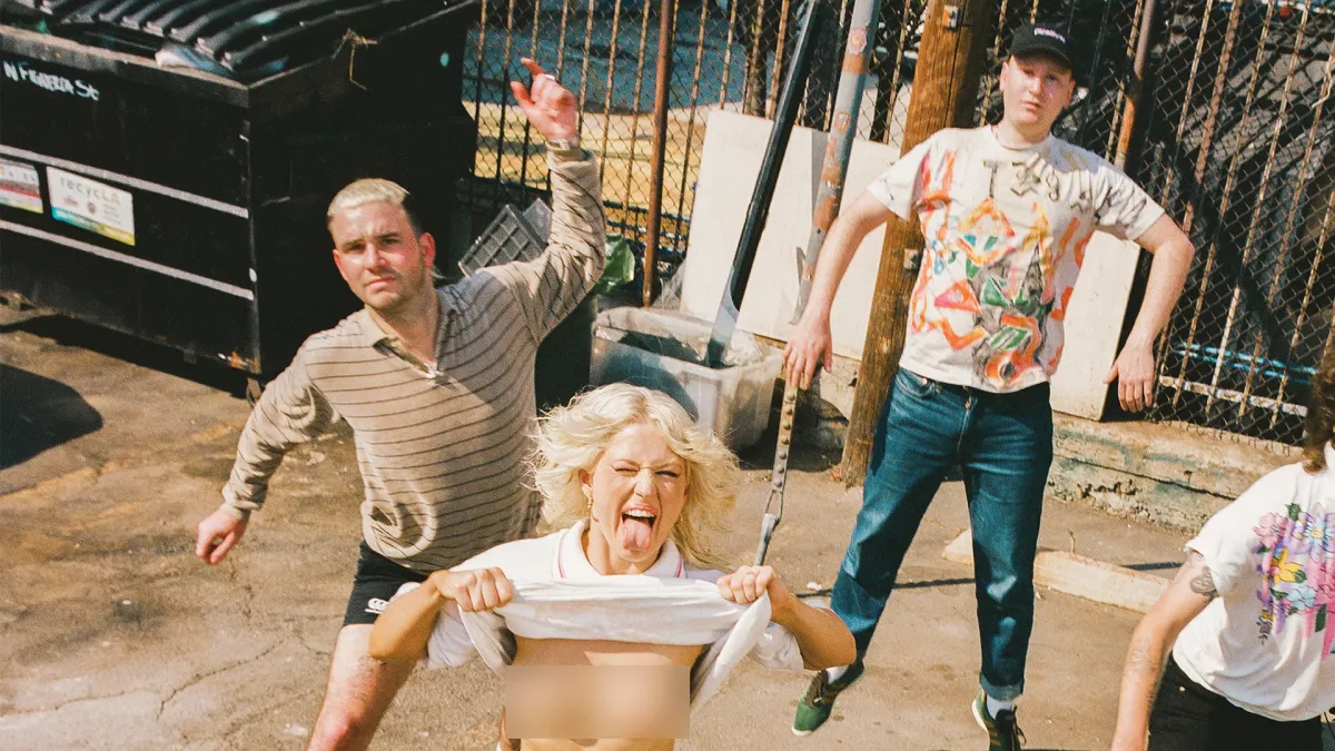 Amyl and The Sniffers in Barcelona