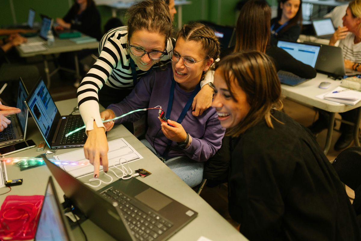 micro:bit Live Global 2026