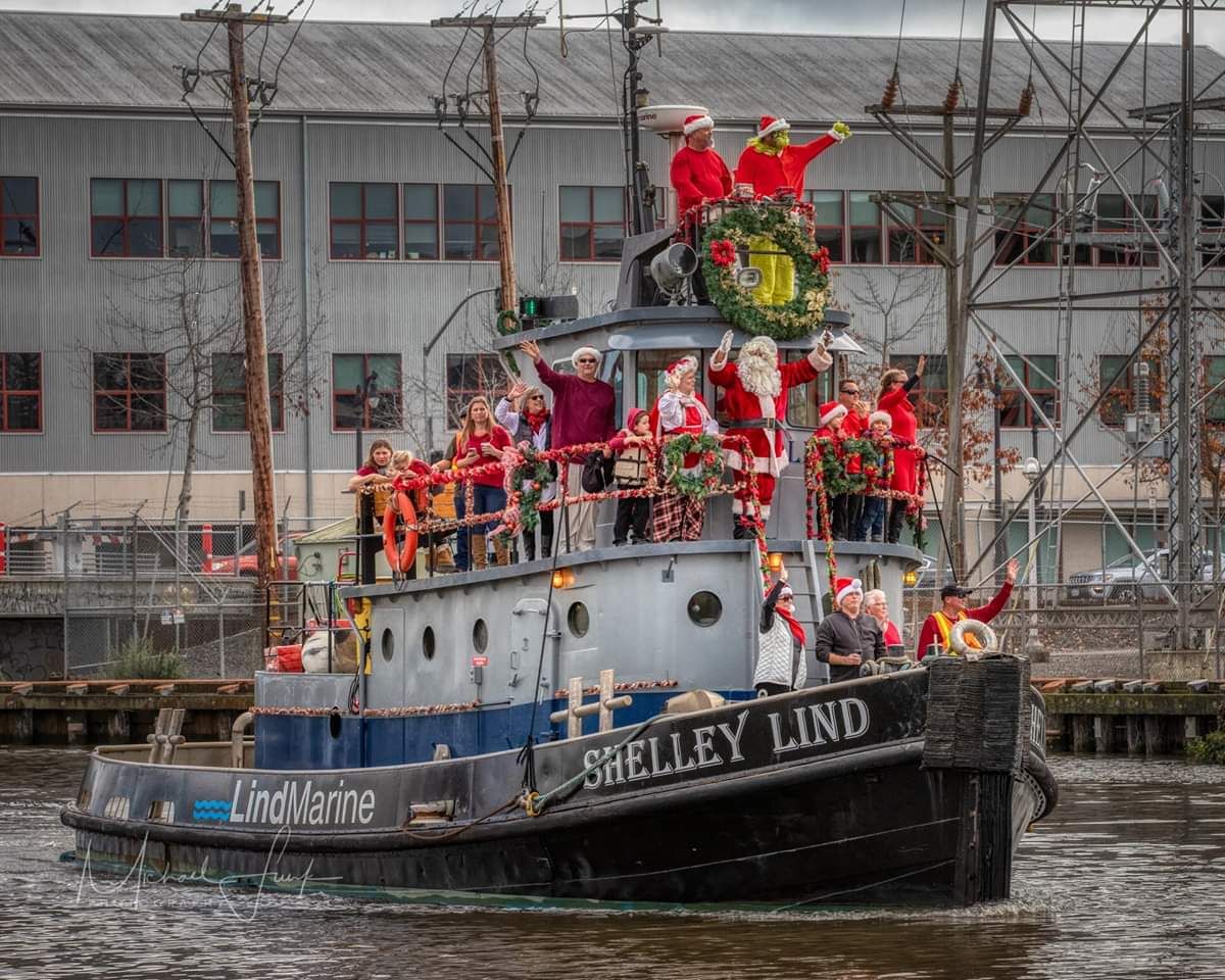 Santa's Riverboat Arrival & Small Business Saturday