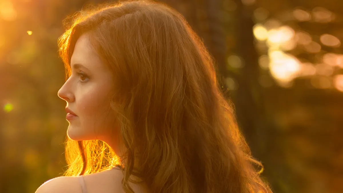 Halie Loren in Florence