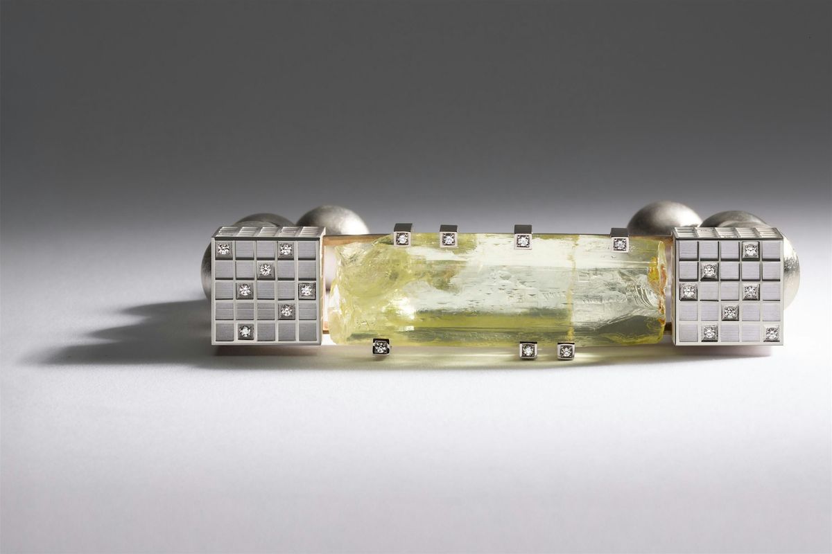 Panel: Collecting Jewelry Art in Times of Crisis