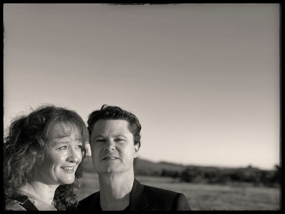 Kathryn ROberts and Sean Lakeman in Concert