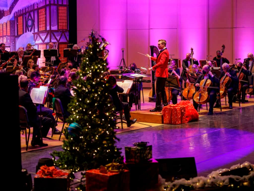 South Bend Symphony Orchestra: Alastair Willis - Home For The Holidays