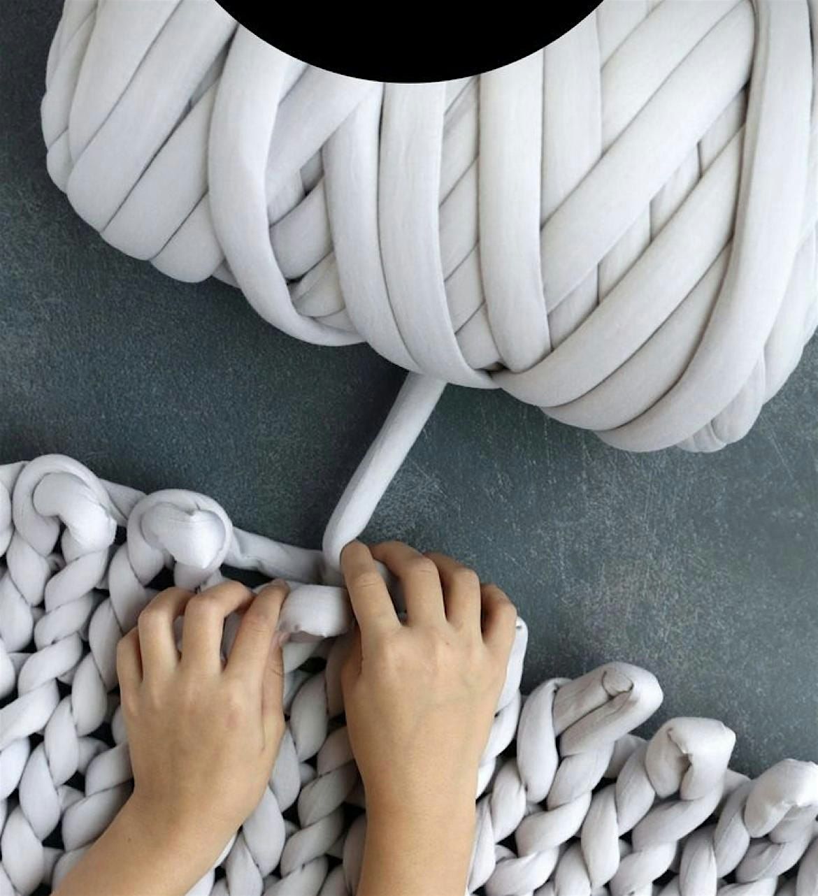 DIY Chunky Knit Blankets!