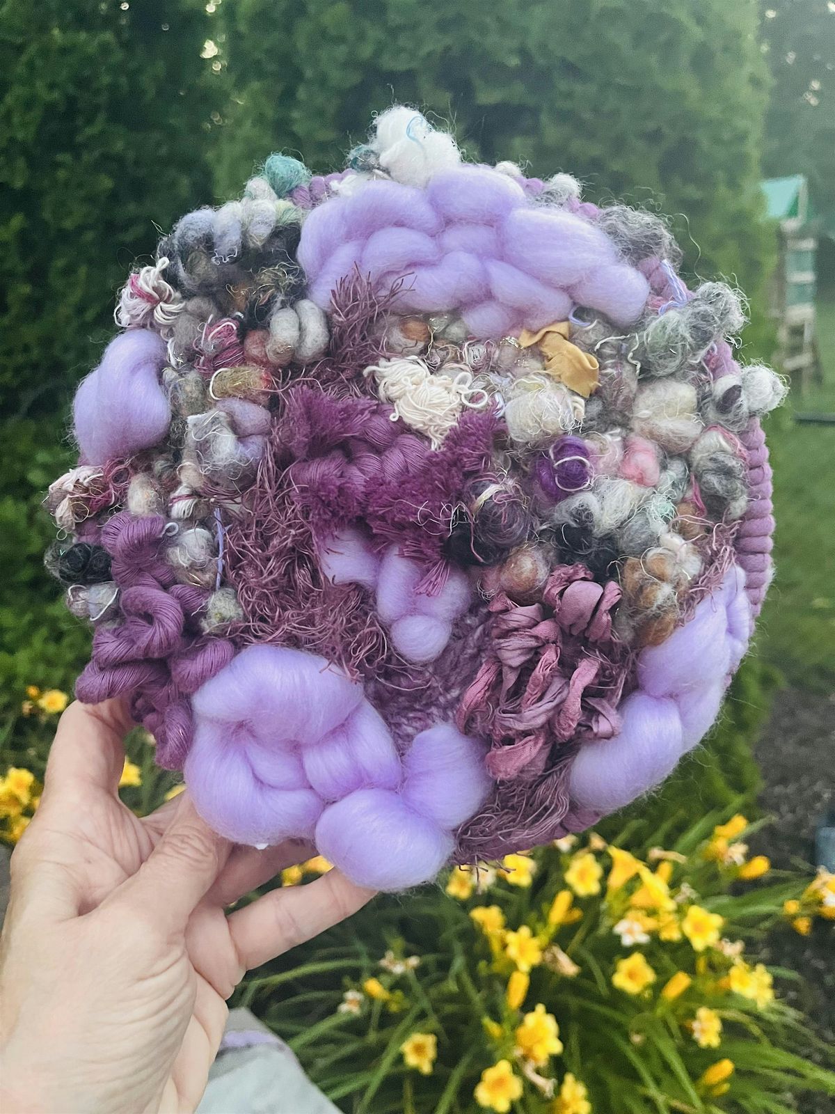 Weaving in the Round