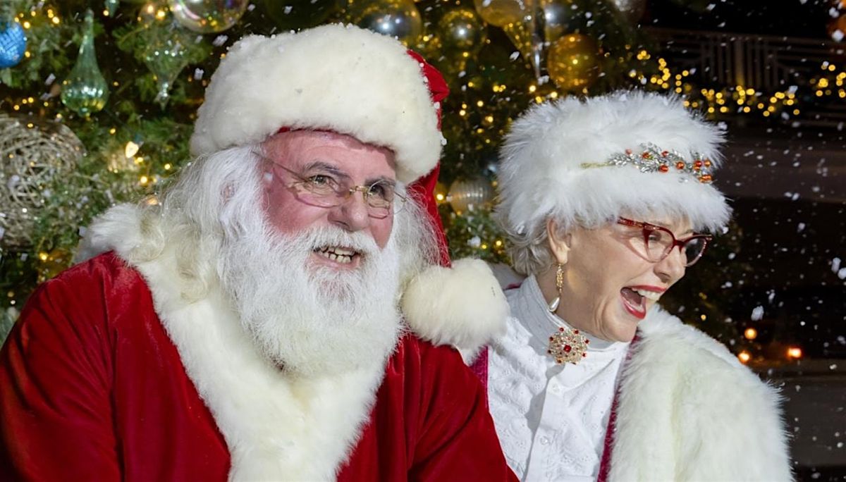 2ND & PCH Annual Tree Lighting & Santa Arrival Event