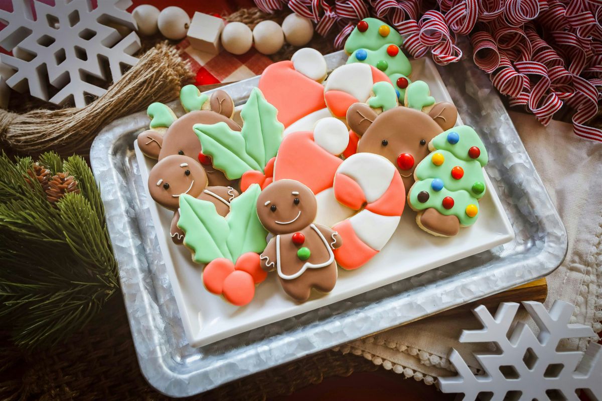 7 PM \u2013 Christmas Sugar Cookie Decorating Class (BYOB)