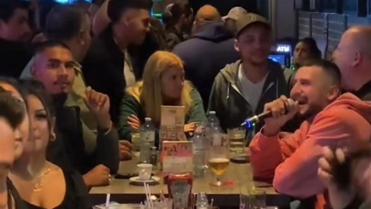 The Hottest Friday Night Karaoke!