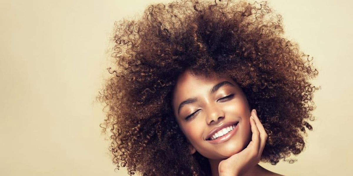 Healthy Hair Care 101 for Kinks & Curls Spanish & English Speakers
