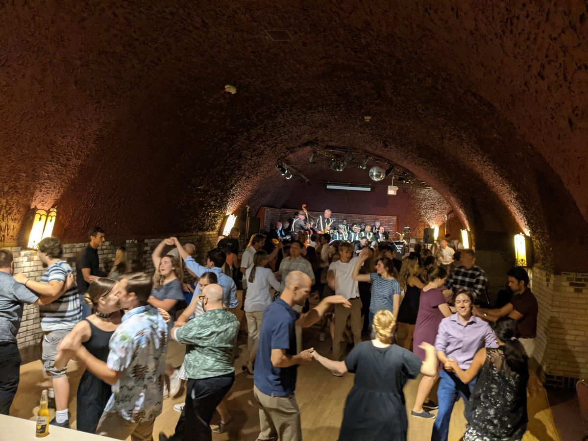 Moonlight Serenaders plays the Wabasha Street Caves