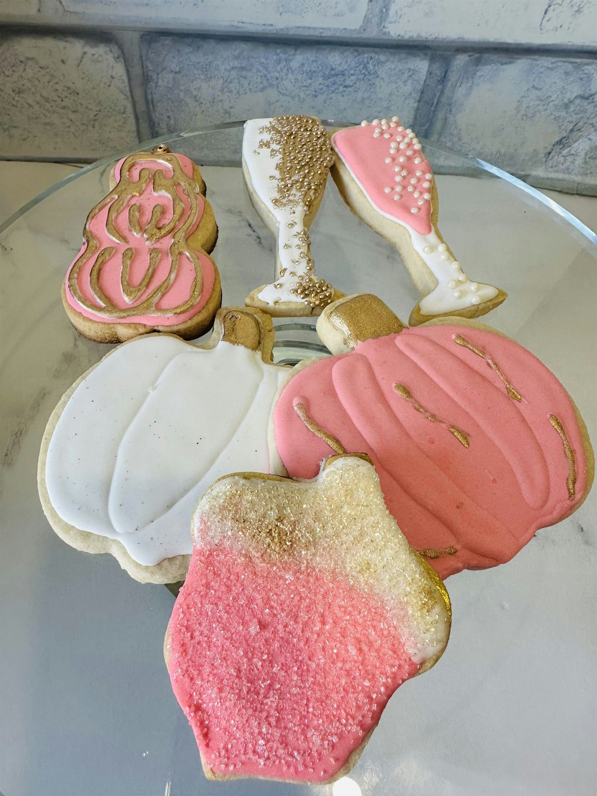 Create & Sip Autumn Cheer Beginner Cookie Decorating Workshop