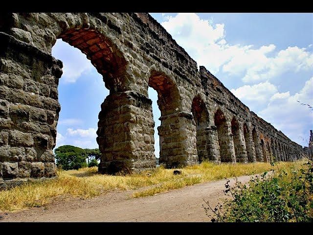 ACQUE E ACQUEDOTTI DI ROMA