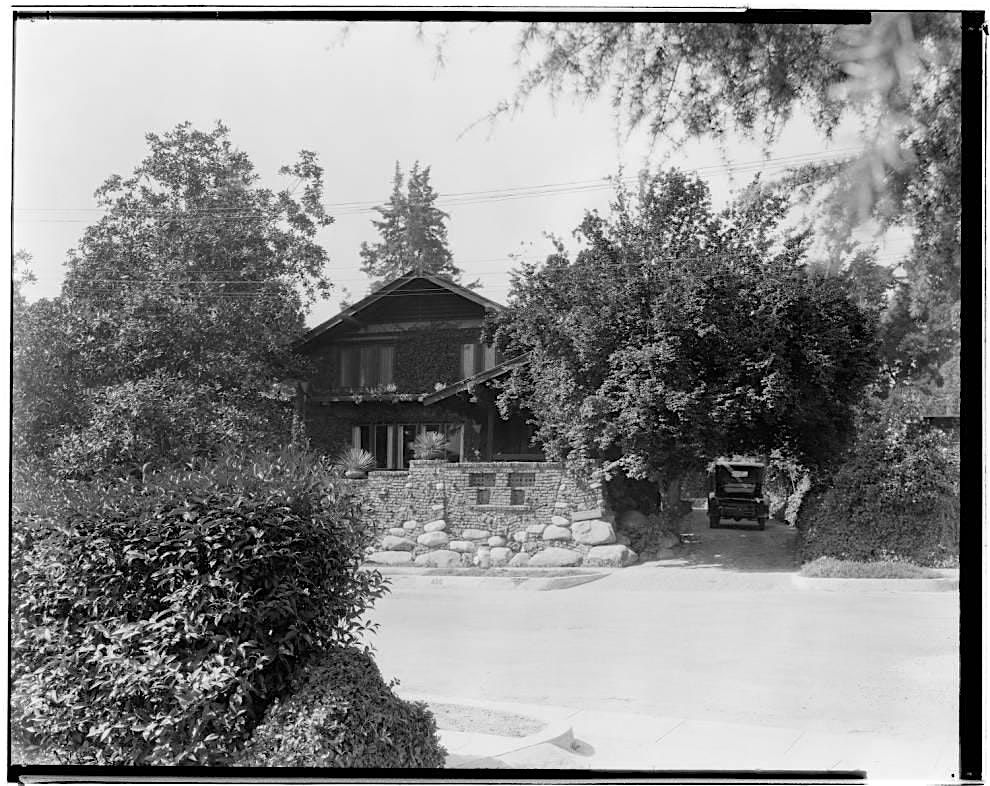 Arroyo Terrace Neighborhood Guided Walk