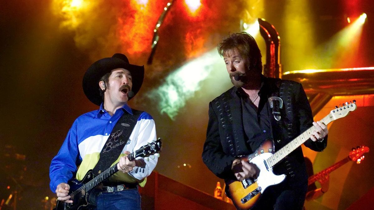 Brooks And Dunn at John Paul Jones Arena