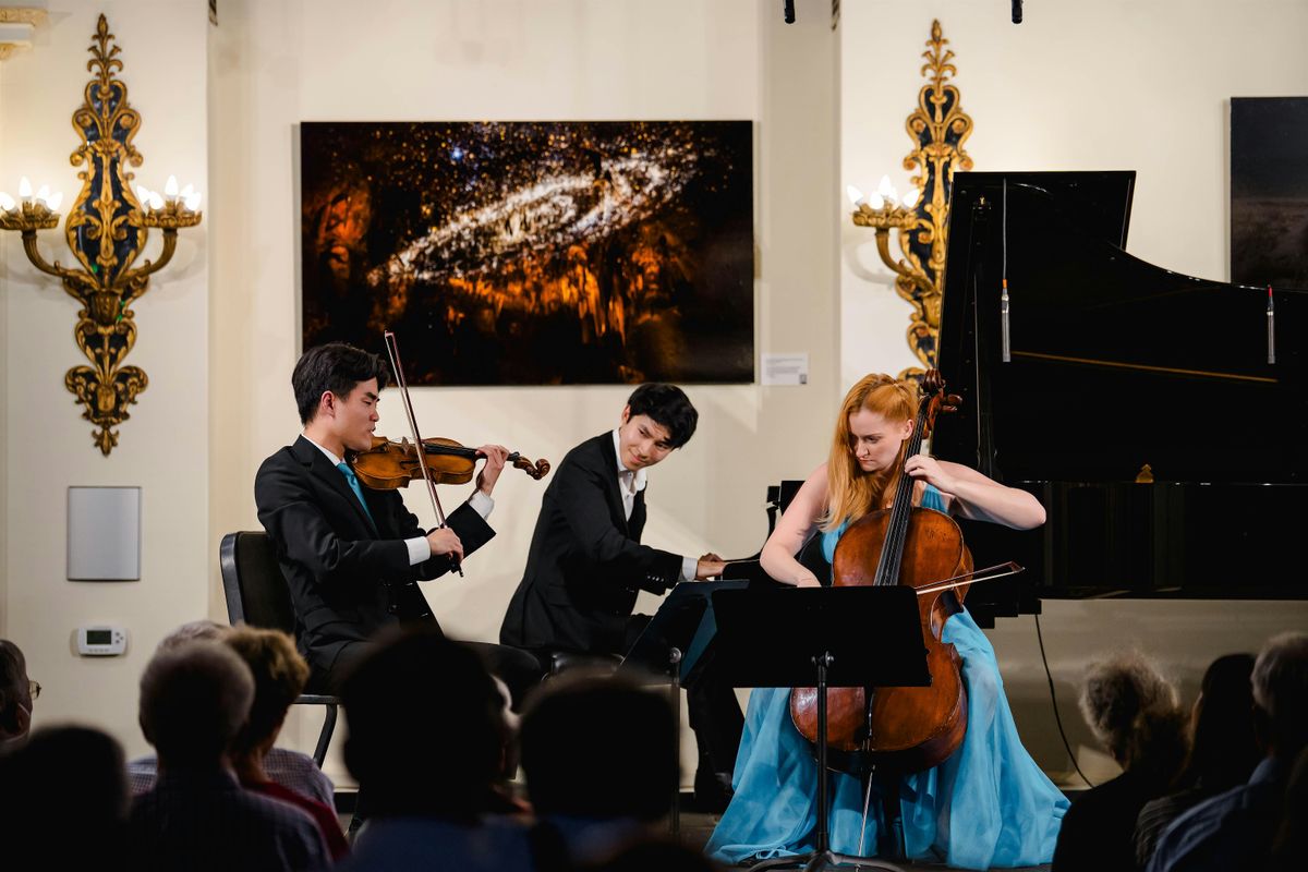Trio Ari\u00e9l in Concert!