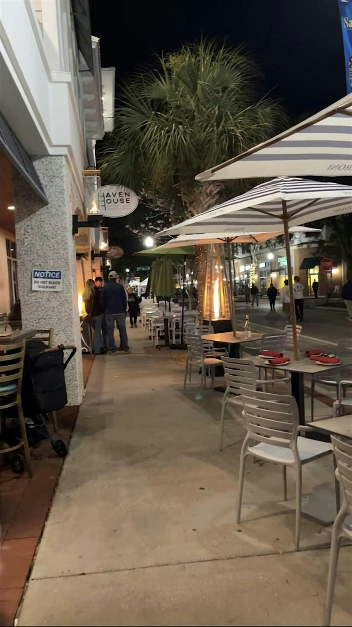 City Stroll to the Wine Festival off the Harbor