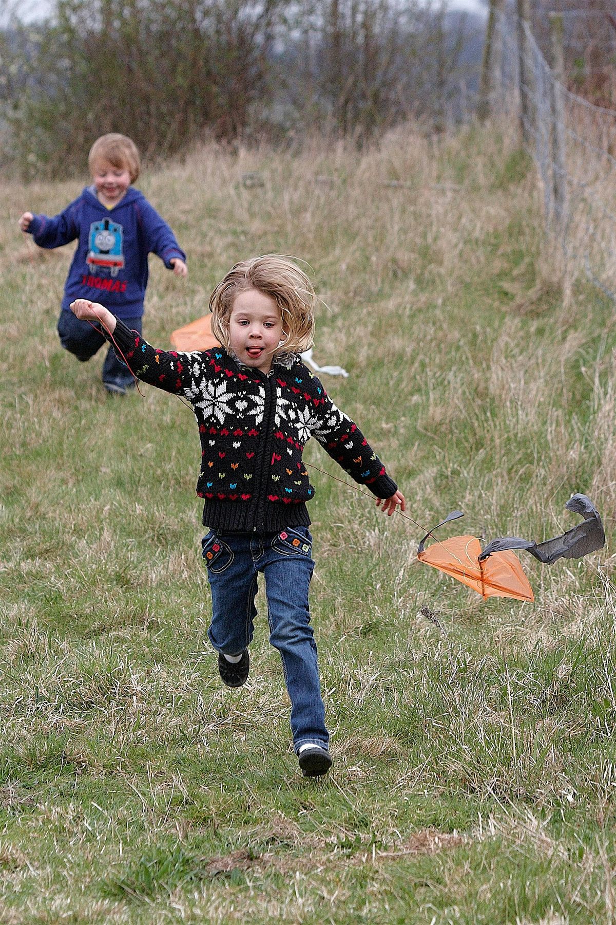 Wild Kite Building Workshop (morning) - Sutton Courtenay, Tuesday 17 February