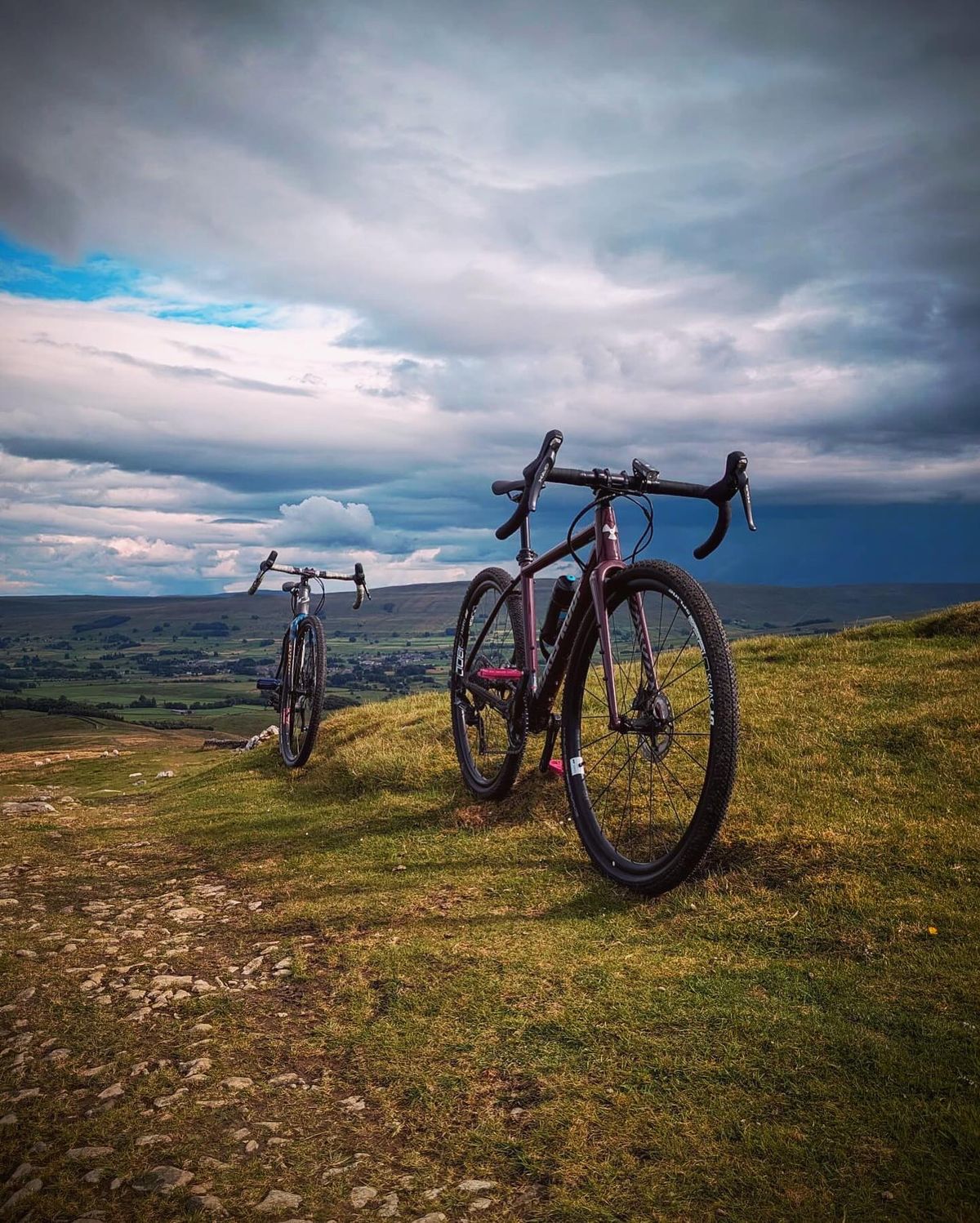 Gourmet Bike, Hike & Dip - Malham