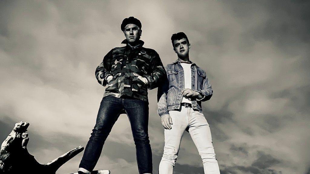Electric Feels: Indie Rock + Indie Dance Party