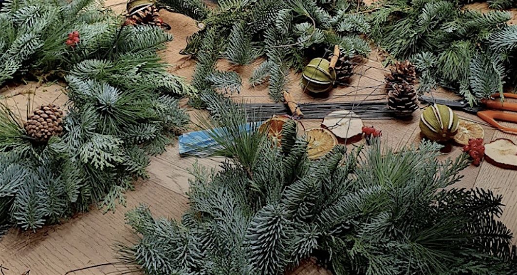 Make & Take: Holiday Wreath with 8B Flower Company